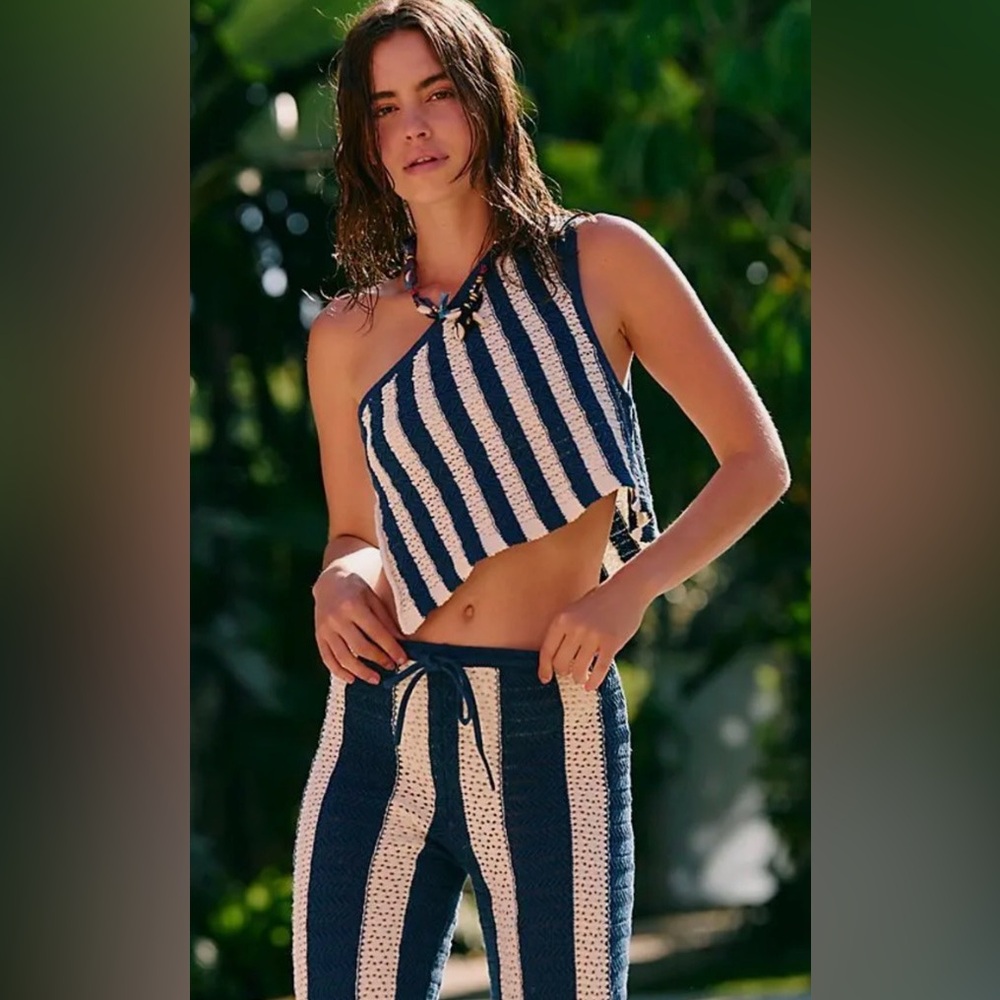 NEW FREE PEOPLE FREE-EST NAVY WHITE COMBO FREE-EST JOAN FAUXCHET PANTS TOP SET M